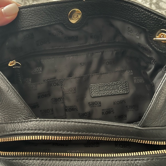 Michael Kors Black Leather bag - Picture 2 of 5